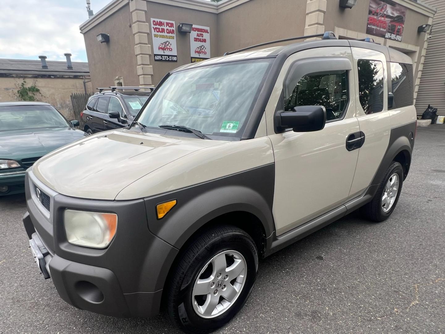 2005 Beige /Gray Honda Element EX 4WD 4-spd AT (5J6YH286X5L) with an 2.4L L4 DOHC 16V engine, 4 Speed Automatic Overdrive transmission, located at 1018 Brunswick Ave, Trenton, NJ, 08638, (609) 989-0900, 40.240086, -74.748085 - Photo#0